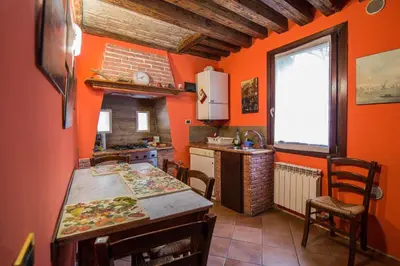Cucina o angolo cottura di between the channels, in San Marco