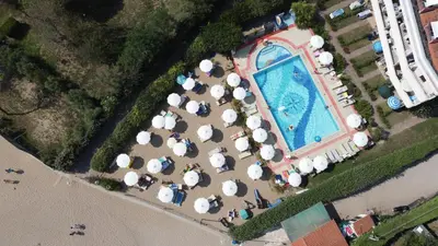 Piscina di Eurobeach Residence o nelle vicinanze