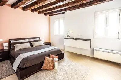 Letto o letti in una camera di Cà Biennale, scoprire la Venezia nascosta!