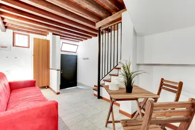 Area soggiorno di Peggy Guggenheim Venice Apartment