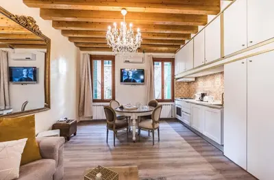 Cucina o angolo cottura di CA' TEATRO VECCHIO