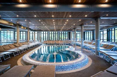 Piscina di Hotel Petrarca Terme o nelle vicinanze