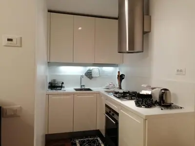Cucina o angolo cottura di piccola corte