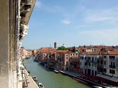 Vista sul fiume nelle vicinanze dell'appartamento