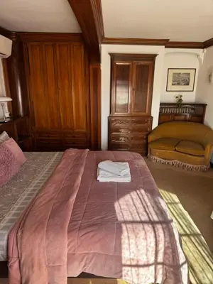 Letto o letti in una camera di Rousseau's Apartment