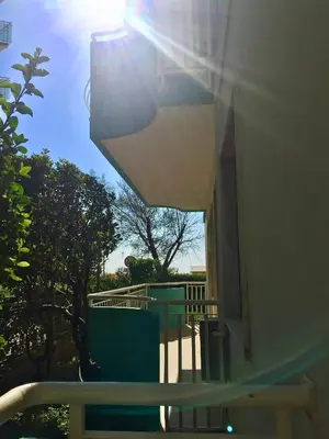 Balcone o terrazza di Piccolo Moderno Appartamento sulla Spiaggia in Centro