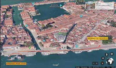 Vista generica su Venezia o vista sulla città dall'interno dell'appartamento