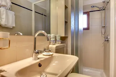 Bagno di Ca' Badoer East Studio