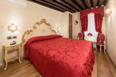 Letto o letti in una camera di Residenza La Loggia