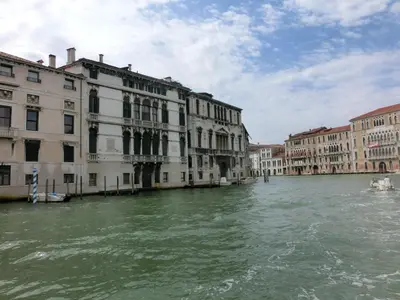 Vista sul fiume nelle vicinanze dell'appartamento