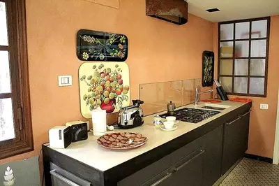 Cucina o angolo cottura di Venetian House With Terrace