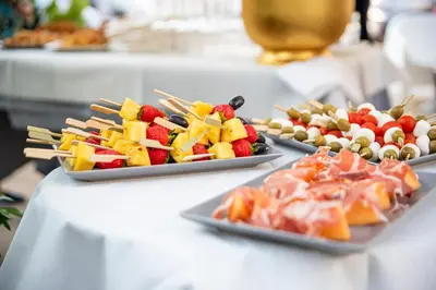 Cibo presso l'hotel o nelle vicinanze