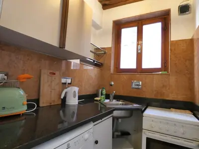 Cucina o angolo cottura di Delicious Apartament near St. Mark Square