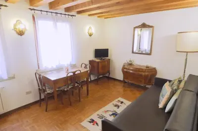 TV o dispositivi per l'intrattenimento presso Delicious Apartament near St. Mark Square