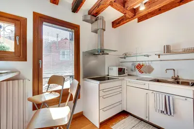 Cucina o angolo cottura di Nikki House
