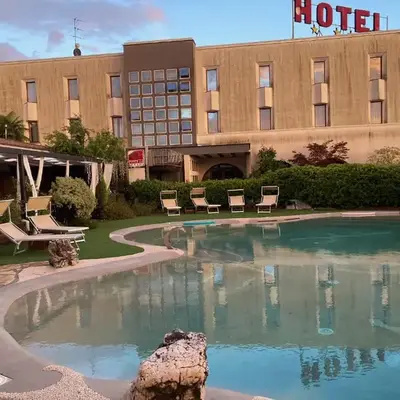 Hotel Posta 77