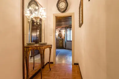 Planimetria di Emo Palace Grand Canal by LionHost