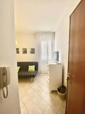 TV o dispositivi per l'intrattenimento presso LCC - Centralissimo - 100 mt da Piazza Mazzini - 50 mt dal mare - Immobil Relax
