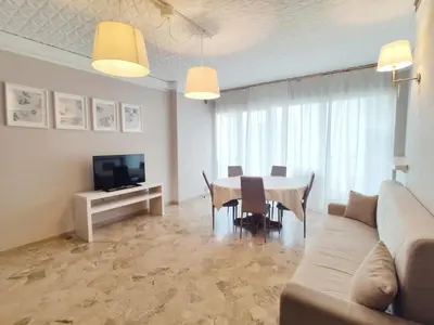 TV o dispositivi per l'intrattenimento presso LCC - Centralissimo - 100 mt da Piazza Mazzini - 50 mt dal mare - Immobil Relax