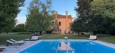Piscina di Villa Irene o nelle vicinanze