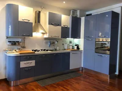 Cucina o angolo cottura di Modern sunny apartment in residental area