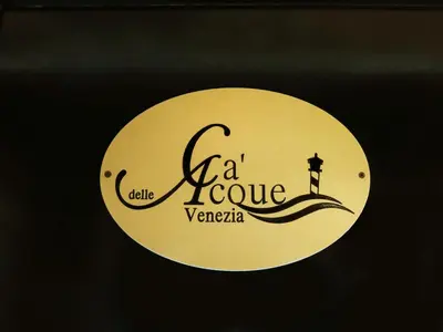 Certificato, attestato, insegna o altro documento esposto da Locanda Delle Acque
