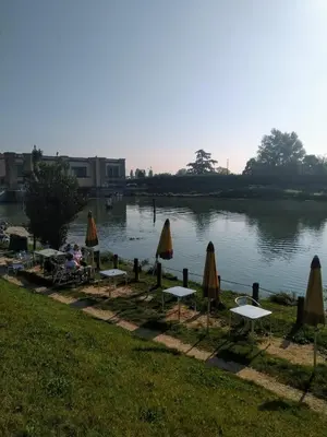 Vista sul fiume nelle vicinanze dell'appartamento