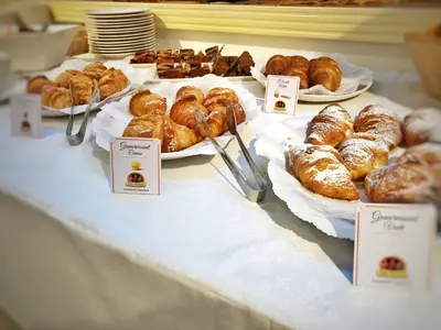Cibo presso l'hotel o nelle vicinanze