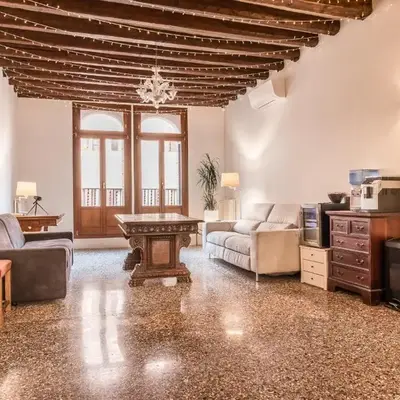 Palazzo DaPonte by LionHost