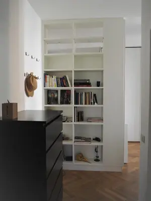 Biblioteca nell'appartamento