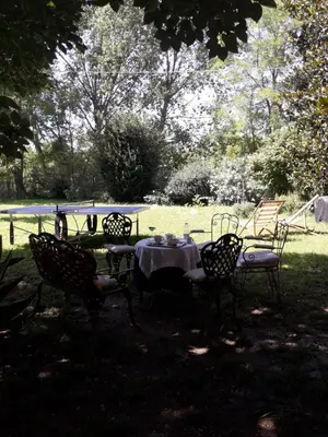 Giardino di Tenuta Crescentini-ValleMura ,appartamenti con entrata indipendente