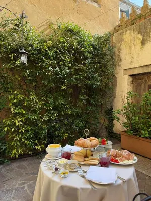 Cibo presso l'affittacamere o nelle vicinanze