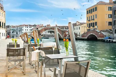 Vista sul fiume nelle vicinanze dell'hotel