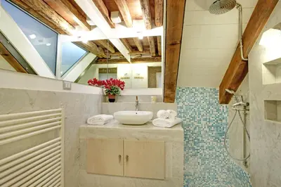 Bagno di Fenix Otello Apartments