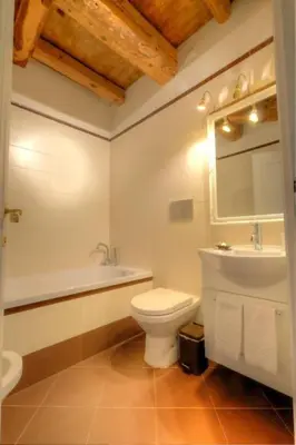 Bagno di Campanile alla Canonica (Design House)