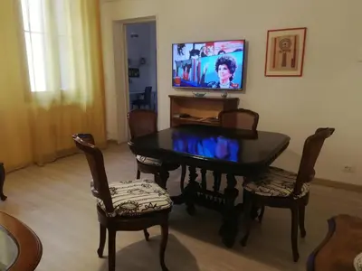 TV o dispositivi per l'intrattenimento presso Laura