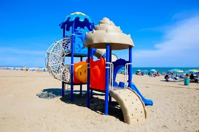 Spiaggia vicina o nei dintorni del campeggio