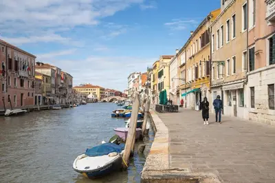 Vista sul fiume nelle vicinanze dell'appartamento