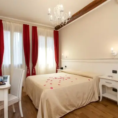 Charming Palace Santa Fosca