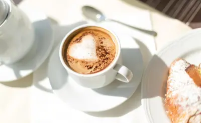 Set per la preparazione di tè e caffè presso Hotel Nizza Frontemare Superior 3 Stelle