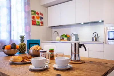 Cucina o angolo cottura di Lido's Garden Apartment