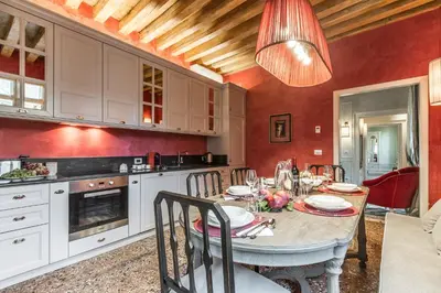 Cucina o angolo cottura di Ca' Dell'Opera Terrace - Dimora Italia -