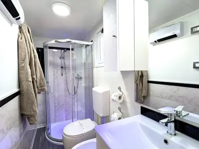 Bagno di Luxury Caravan at Union Lido