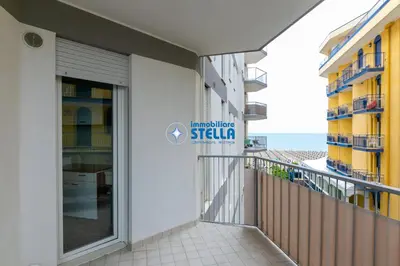 Balcone o terrazza di Condominio Commerciale