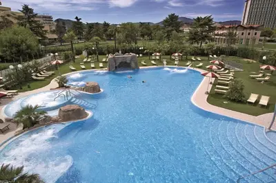 Piscina di Hotel Terme All'Alba o nelle vicinanze