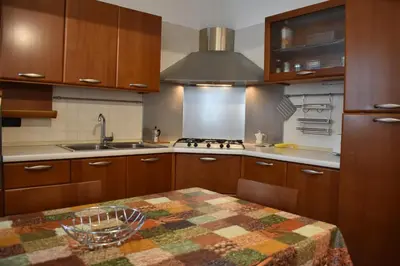 Cucina o angolo cottura di Elegant apartment and free car parking - Quite area
