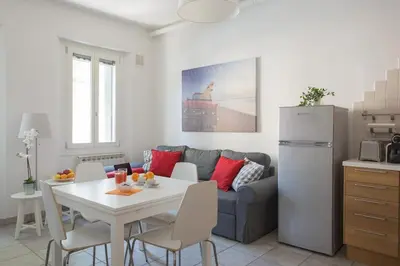 Cucina o angolo cottura di Autentico Trilocale, vista mozzafiato sul Canale