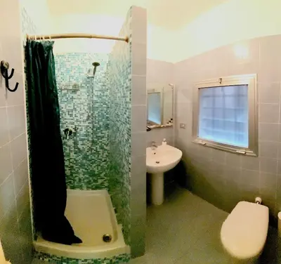 Bagno di The Hatter's Venice Apartment