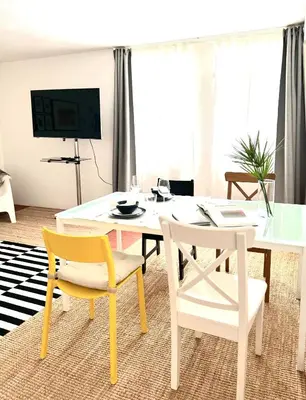 TV o dispositivi per l'intrattenimento presso Casa del Vigneto - NEW near VENICE - rooms+bathroom - INDEPENDENT
