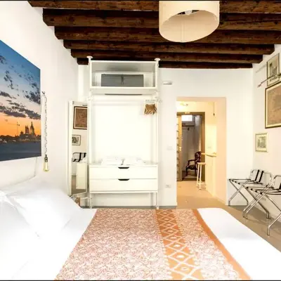 Stylish Self-Contained Room & Bath in Castello between Biennale & San Marco